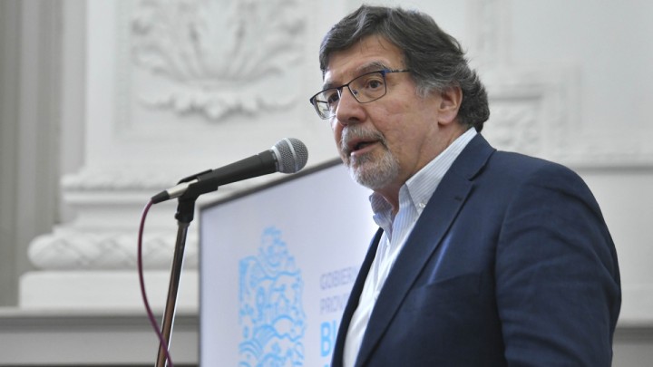 Alberto Sileoni: "La educación corre peligro de un éxodo que superpoblaría las Escuelas Públicas"