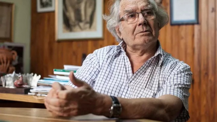 Adolfo Pérez Esquivel: "Debemos elegir entre poder vivir en democracia o el sometimiento como colonia de EE.UU"