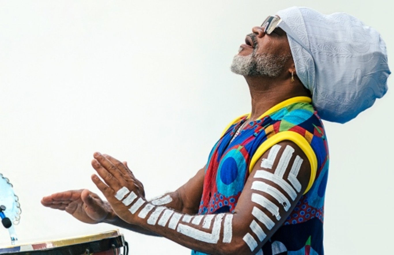 "El percusionista maestro: Carlinhos Brown..."