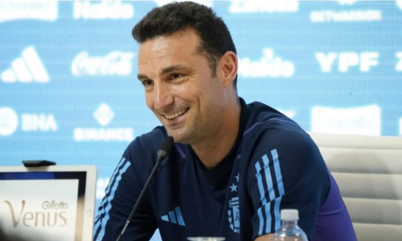 Scaloni: "Nos ven como héroes y eso es una alegría enorme"