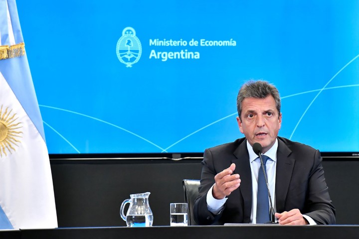 Massa anunció que se reconocerá un dólar a $300 para las exportaciones agroindustriales