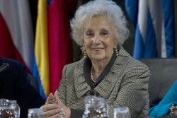 Estela de Carlotto: “A Milei le digo que espere lo que le va a pasar”
